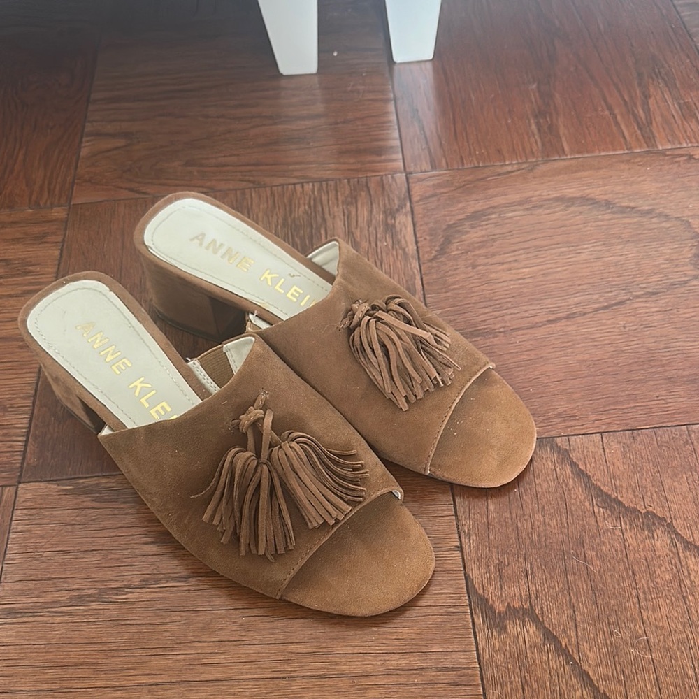 Anne Klein Women's Brown Tassel Mules